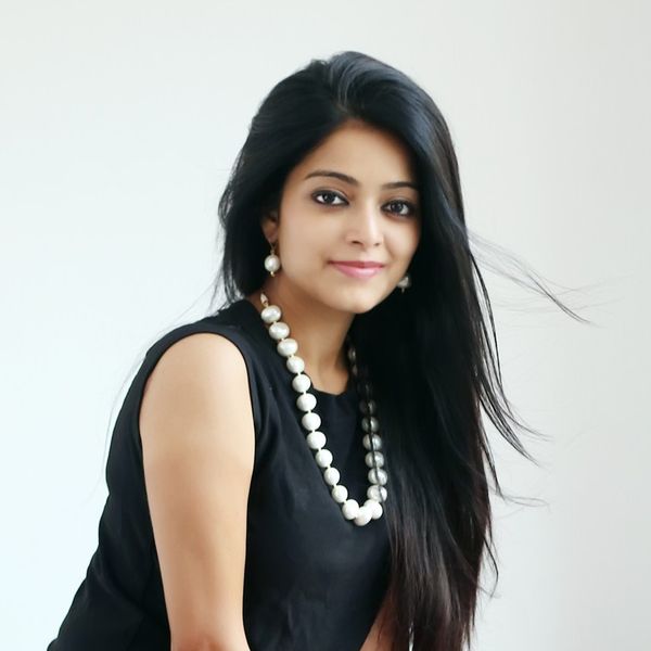 janani iyer in paagan